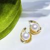 Pendientes de perlas naturales de agua dulce con elegantes pendientes de plata con forma de gota de oro de 14 k, estilo nicho de alta gama.