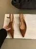 Saltos Altos Retrô Marrons, Sandálias com Biqueira, Sapatos de Fada, Novos Sapatos de Bico Fino para Primavera e Verão 2025 com Saias