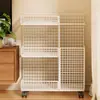Un artículo imprescindible para organizar equipo de fitness: una cesta de almacenamiento con ruedas para colchonetas de yoga, perfecta para uso en casa, y también adecuada para guardar raquetas y balones de baloncesto