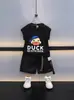 Traje de Trabajo de Dibujos Animados Pato Amarillo Nuevo Estilo de Verano para Niños Pequeños 6 Años Camiseta de Manga Corta Ropa de Verano para Bebé Niño Ropa Moderna para Niños