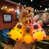 Llavero de capibara de celebridad de internet transfronterizo, muñeco colgante pequeño, muñeco de capibara lindo, llavero, adorno para bolso