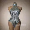 Saia Curta Sexy Sem Costas com Franjas e Lantejoulas Venda Quente Transfronteiriça Vestido de Performance para Cantora Feminina de Boate Gogo Vestido de Noite