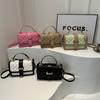 Bolso texturizado estilo coreano para mujer 2024 principios de primavera nuevo hilo de bordado Bolso de mujer estilo occidental bolso cruzado simple bolsa cuadrada pequeña de color contrastante