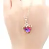 Colgante de corazón hueco de dibujos animados con temperamento transfronterizo europeo y americano, accesorios de cadena de clavícula de amor, collar de diamantes para mujer, venta al por mayor simple