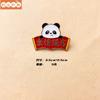 Dibujo animado que gana el título de la lista dorada. Broche de panda que debe pasar la insignia para los estudiantes en el examen de ingreso a la universidad, regalo de graduación.