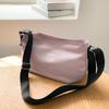 Bolso de Mujer 2024 Bolso Versátil de Tela de Nylon Bolso de Hombro Cruzado Simple de Moda Gran Capacidad Venta al por Mayor Artículo de Moda Caliente
