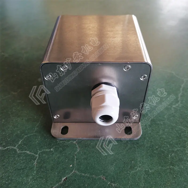 矿用本安型拉绳位移传感器  (1).jpg