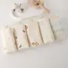 Nova toalha quadrada pequena de algodão gaze simples para bebê de quatro camadas, toalha de baba, toalha de rosto, toalha de cor leite, lenço de bolso em estoque