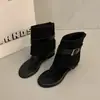Sandálias femininas de salto alto com fecho espinha de peixe 2026 novo estilo de verão Botas Martin da moda Sandálias romanas curtas para garotas estilosas