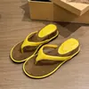 Chanclas de cuña de moda para uso en exteriores, Zapatos de hada, Nuevas sandalias versátiles de verano 2026 para vacaciones, Chanclas de dedo antideslizantes