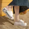 Sandalias con plataforma de suela ultra gruesa para aumentar la altura para mujer, para uso exterior en verano, estampado de moda europea y americana, cómodas, antideslizantes y cómodas de llevar