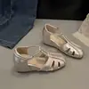 Sandálias Romanas Retrô de Camurça para Mulheres 2026 Novo Estilo de Verão Sapatos Femininos que Aumentam a Altura Versáteis Emagrecedores Vazados Sandálias de Bico Fechado