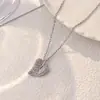 Collar de Zirconia de Lujo Ligero para Mujer, Versátil y de Gama Alta, Colgante de Diseño de Nicho, Estilo Nuevo, Cadena Sencilla de Acero de Titanio que No se Desvanece para Clavícula