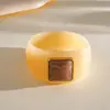 Pulseira Quadrada Gradiente de Acrílico Exagerada e Única da Europa e América, Pulseira Vintage de Alto Padrão, Brincos Nicho Retrô para Mulheres