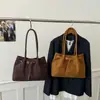 Bolso de Mano Retro de Ante para Mujer 2025 Nuevo Bolso de Hombro de Gran Capacidad para Viajes de Negocios Bolso de Mano Versátil de Alta Gama