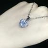 Venta Caliente en Vivo Clásico Eterno Versátil Diamante Blanco Simulación Moissanita Colgante en Forma de Corazón Moda Femenina Collar para Clavícula