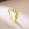 Anillo Corona de Oro de 18 Quilates Chapado Diamante de Alto Carbono Transfronterizo Europeo y Americano Estilo Ins para Mujer Nicho Lujo Ligero Anillo de Dedo con Diamante y Circonita