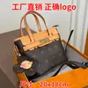 2026 Nueva Bolso Cubo Versátil con Monograma Bolso Cruzado Clásico con Letras Suministro Transfronterizo Bolsa de Compras Dropshipping
