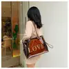 Bolsa Grande de Ombro, Bolsa Feminina Estilosa, Nova Tendência Verão 2026 Estilo Coreano Versátil Grande Capacidade Bolsa de Axila, Bolsa de Mão para a Praia