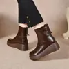 Comercio Exterior Transfronterizo Otoño Invierno Versátil Moda Piel Suave Zapatos de Mujer Abastecimiento Versátil Pequeños Invisibles Botines Botas Martin Transfronterizas