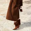 Estación Europea 2026 Otoño/Invierno Nuevas Botas Elegantes de Moda Retro Versátiles de Gamuza de Caña Media con Tacón Bajo y Punta Fina para Mujer