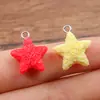 10 cores 17x 19mm Acessórios de resina DIY pingente de rosa totalmente gravado estrela de cinco pontas acessórios para joias