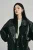 Otoño 2026 Nuevo Estilo Coreano Moda Diseño de Moda Retro Versátil Elegante Artesanía Pesada Solapa de Doble Capa Chaqueta de Cuero