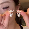 Pendientes de Aro con Lazo de Perlas de Dos Usos de Nicho de Lujo Ligero con Pasador de Plata de Alto Nivel Pendientes de Moda Elegantes y Versátiles