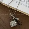 Bolso con Cadena de Corazón Trenzado Plateado Collar para Mujer Coreano Largo Elegante Nicho Cruzado Sudadera Cadena de Suéter Accesorios