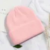Chapéus de Tricô Estilo Coreano para Outono e Inverno para Homens e Mulheres, Quentes e Modernos, Gorros Versáteis de Tricô Grosso com Logo Personalizável, Gorros Estilo Japonês