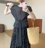 Chal de encaje frontal con sentido del diseño 2025 Verano Nuevo estilo coreano Holgado Delgado Fino Sin mangas Top para mujer