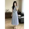Conjunto feminino de vestido azul de manga curta estilo francês, nova moda verão 2026, vestido longo único e deslumbrante que afina a cintura