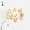 Accesorios Sencillos Tradicionales Chapados en Oro Colgantes Pequeños Accesorios para Pulsera Tejida DIY Collares con el Personaje para Bendición, Candado, Colgante de Lazo