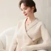 Suave suéter de punto para mujer, estilo old money, cuello en V cruzado, cachemira, otoño e invierno, ajuste ceñido, versátil, top de lana