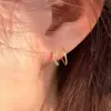 Silver House Aretes Espirales de Plata de Ley S925 con Circonita y una Fila de Diamantes, Aretes de Botón Únicos, Estilo Minimalista, Elegantes Accesorios para Orejas