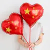 Accesorios para el Ambiente del Día Nacional: Bandera Roja de Cinco Estrellas de Mano, Globo en Forma de Corazón con Palo, Accesorios para Fotos, Decoraciones