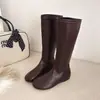 Botas Slimming Elásticas de Bico Redondo Novas Outono/Inverno 2026 Longas Acima do Joelho para Mulheres Moda Retrô Temperamento Elegante Botas Altas Slimming
