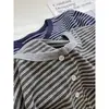 Camiseta de manga larga a rayas y bloques de color estilo americano, tiro real, para mujer, otoño, corte holgado, estilo coreano, top de base bordado