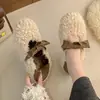 Zapatos de algodón para mujer, diseño de boca poco profunda, cálidos y mullidos, estilo coreano con lazo, modernos para otoño/invierno 2026, nuevo estilo con forro polar añadido