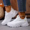 Zapatos para mujer 2026 verano nuevos zapatos de malla transpirable transfronterizos talla grande zapatos de running de suela gruesa zapatos casuales para exteriores TEMU