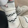 Meias de lã coreanas quentes estilo Fair Isle com listras e forro de fleece para mulheres, comprimento até a panturrilha, com estampas de bolinhas