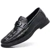 Novos Tods masculinos de couro macio com sola macia, sapatos casuais de couro para negócios, calçados masculinos de couro bovino com camada superior sem cadarço