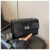 Bolsa de Ombro Quadrada com Corrente Moda Padrão Crocodilo 2026 Transfronteiriça Bolsa Transversal Bolsa Pequena de Nicho com Fivela de Cadeado para Mulheres