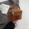 Bolso de Mujer 2024 Nueva Moda Moderna Textious Nicho Bolso Cruzado Ins Esmerilado Portátil Romboidal Cadena Bolso Balde
