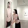 Camiseta Rosa de Estilo Coreano, Hombros Descubiertos, Cuello Asimétrico, Manga Corta para Mujer, Nuevo Estilo Veraniego 'Pure Desire', Corte Ajustado, Top Base que Ceñe la Cintura