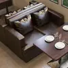 Juego de muebles de cafetería estilo retro, que incluye mesas, sillas y sofás, adecuado para tiendas de té de leche, bares, hoteles y áreas de recepción; asientos de cabina modernos de mediados de siglo
