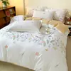 Juego de ropa de cama de cuatro piezas de estilo retro americano nuevo estilo Clase A, todo de algodón, con funda de edredón estampada de estilo pastoral, juego de cama suave y fresco