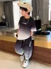 Conjunto de Verano para Niños 2026 Nuevo Estilo Hecho a Medida Fresca Camiseta de Manga Corta Pantalones de Cinco Puntos Modernos Conjunto de Dos Piezas para Niños