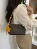 Elegante bolso de mano tipo sobre vintage para debajo del brazo para mujer, nuevo y versátil bolso para teléfono móvil 2026, bolso pequeño ligero de un solo hombro cruzado