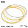 Suministro de joyería transfronterizo al por mayor chapado en oro al vacío de 18K multicapa multicolor 68*3 mm anillo liso redondo pulsera de acero de titanio